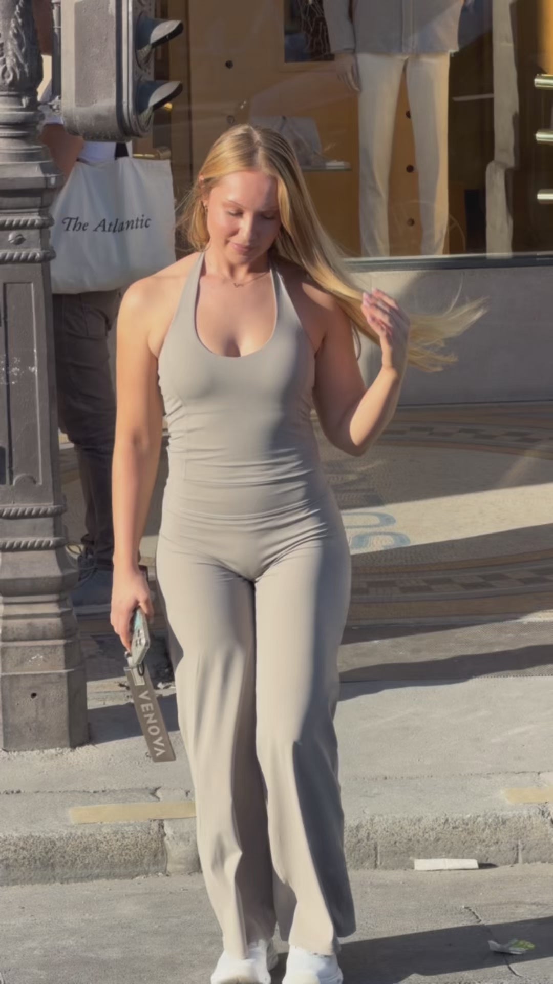 @venovawear
